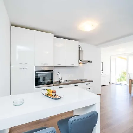 Marnic Blue Chill-one Bedroom B *