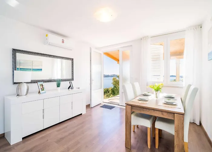 Marnic Blue Chill-one Bedroom B 믈리니